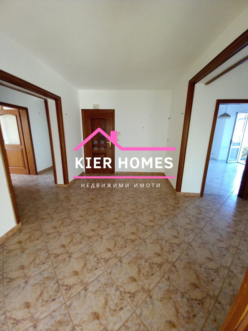 Продава ЕТАЖ ОТ КЪЩА, гр. Свиленград, област Хасково, снимка 2 - Етаж от къща - 52462938