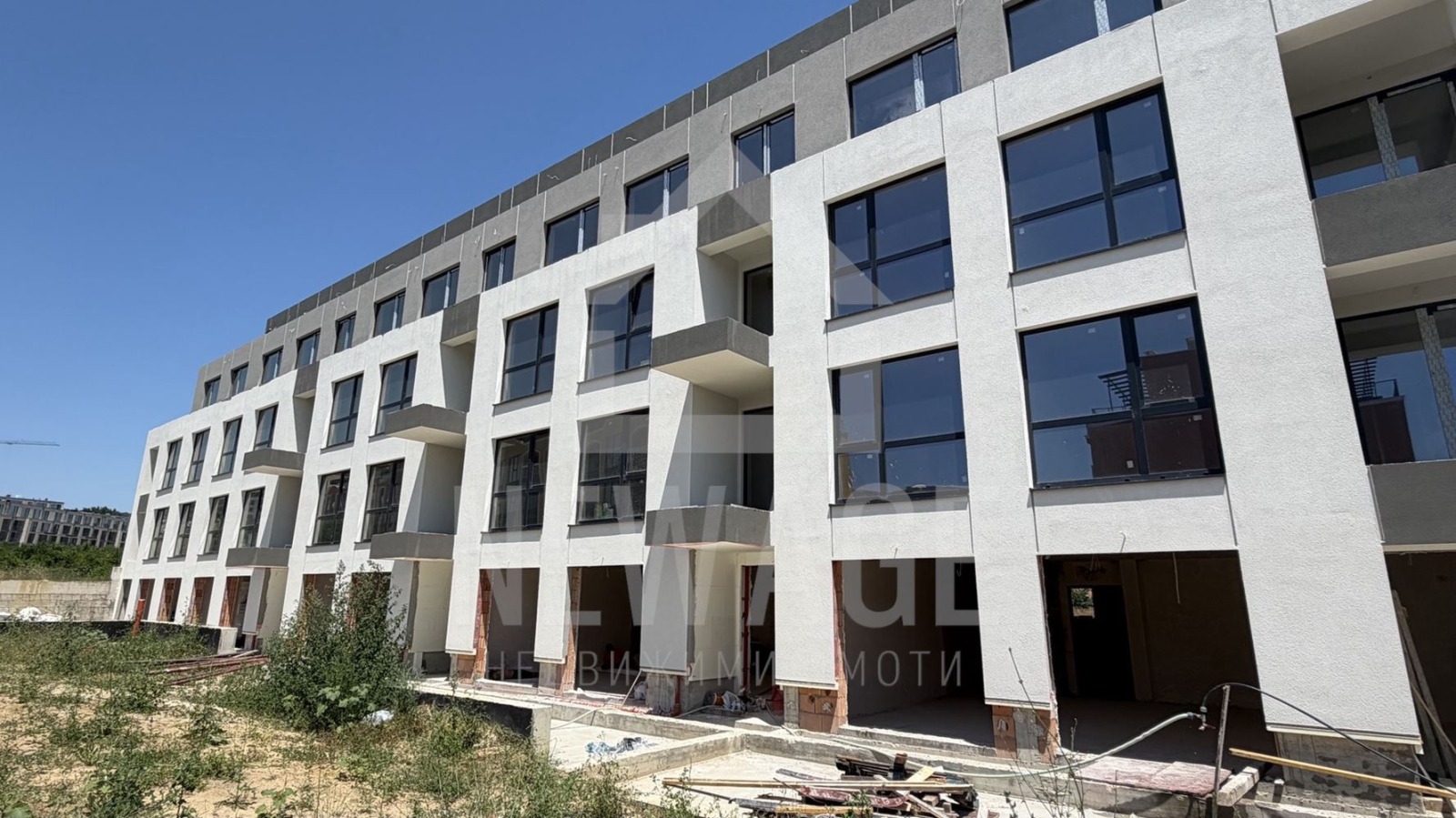Продава 2-СТАЕН, гр. Варна, к.к. Св.Св. Константин и Елена, снимка 2 - Апартаменти - 53983117