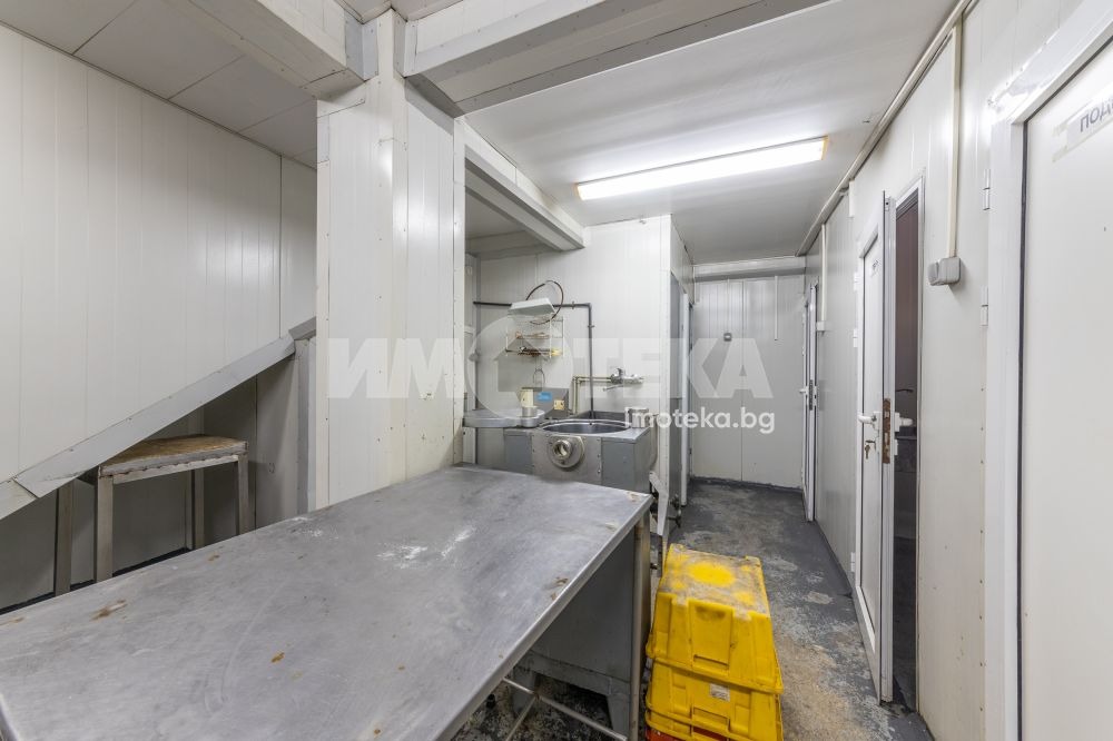 Продава МАГАЗИН, гр. Варна, Левски 1, снимка 15 - Магазини - 53706520