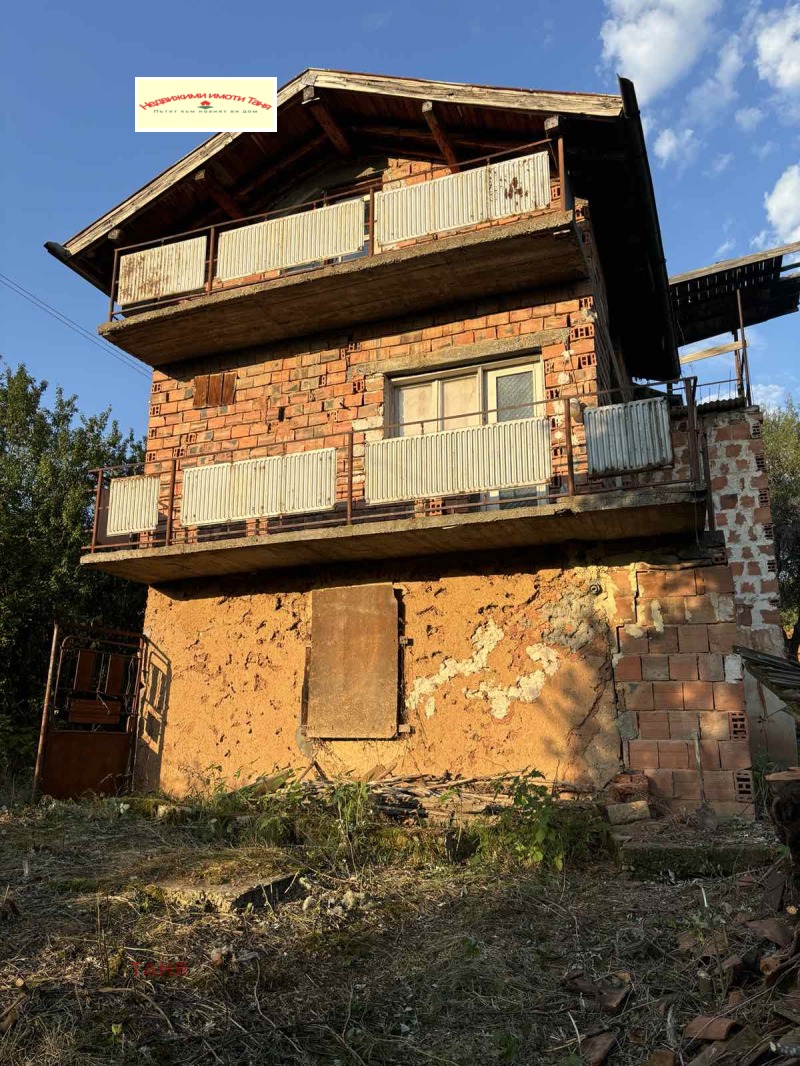 Продава КЪЩА в област Перник, с. Зелениград - 90 кв.м / 41 900 € » 81 949.28 лв., ТАНЯ