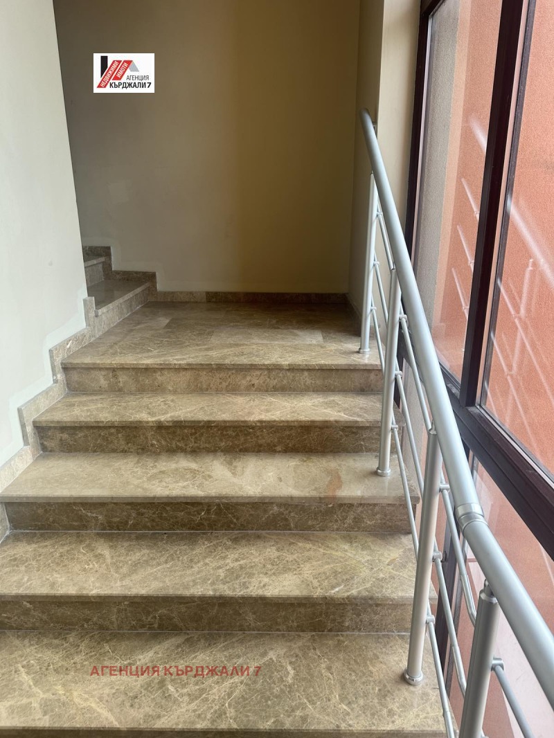 Te koop  2 slaapkamers Kardzjali , Vazrozjdentsi , 115 m² | 28500107 - afbeelding [14]