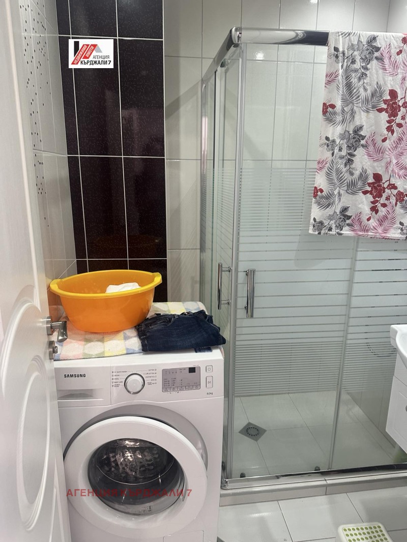 Te koop  2 slaapkamers Kardzjali , Vazrozjdentsi , 115 m² | 28500107 - afbeelding [9]