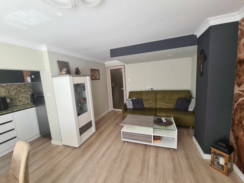 De vânzare  1 dormitor Hascovo , Ovciarsci , 60 mp | 94590021