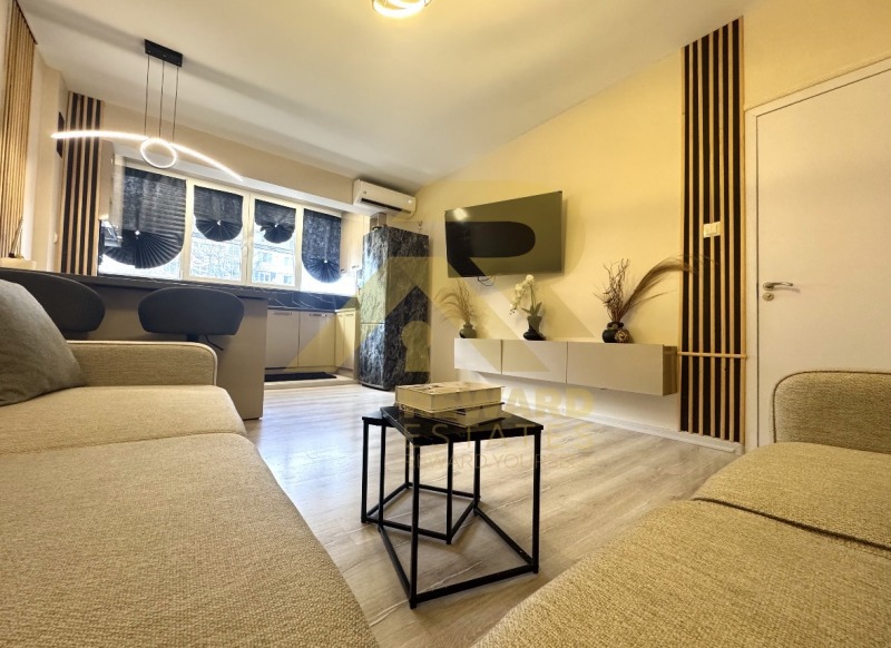 Продава 2-СТАЕН, гр. София, Банишора