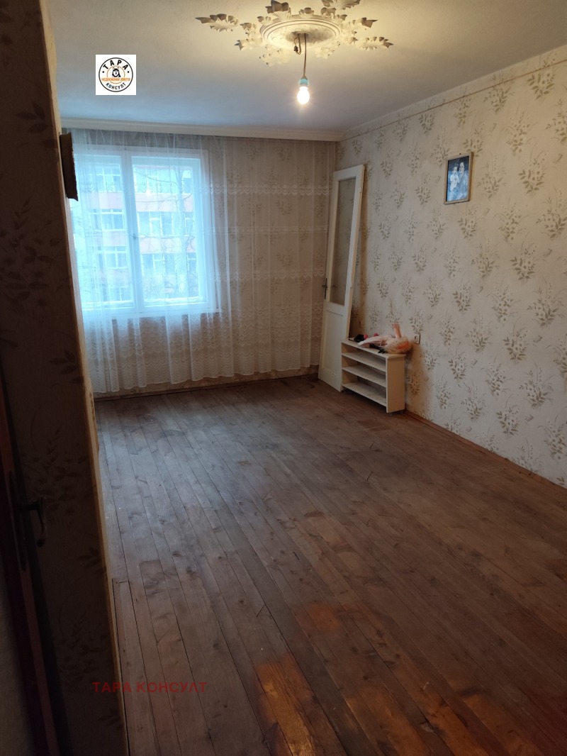 Продается  3 спальни область Велико Тырново , Горна Оряховица , 120 кв.м | 73050675