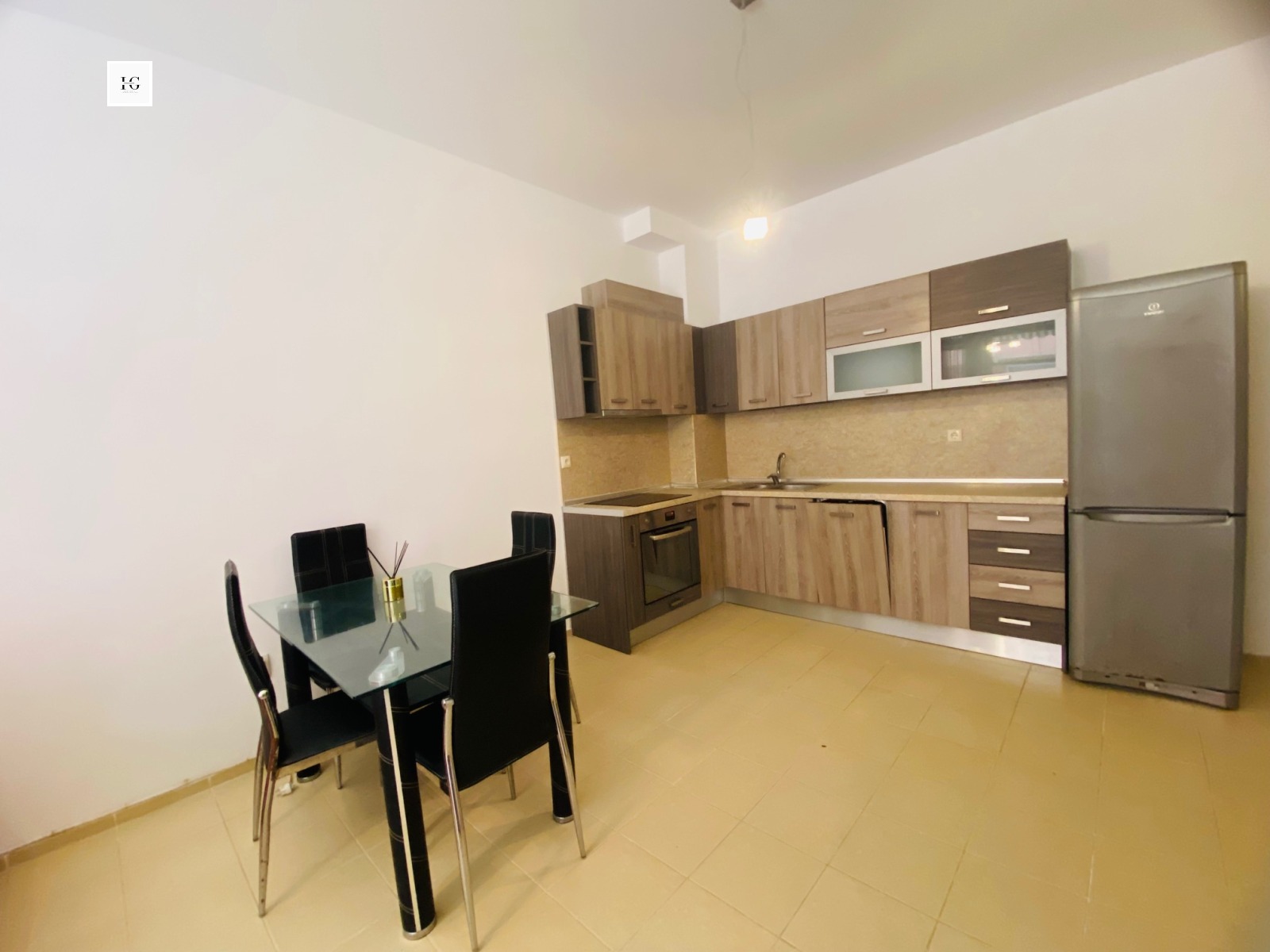 Продава 2-СТАЕН, гр. Поморие, област Бургас, снимка 3 - Апартаменти - 53949791