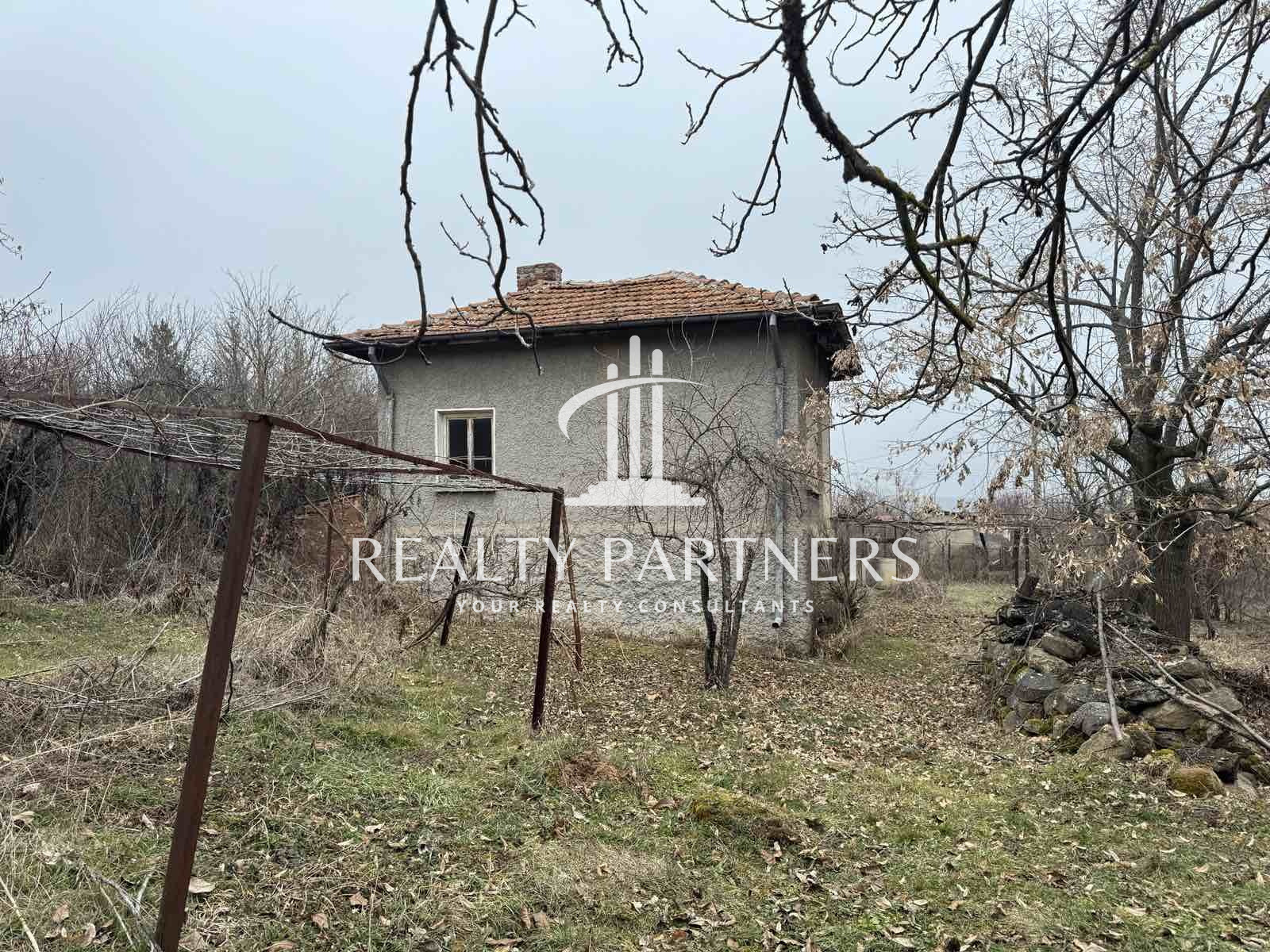Продава КЪЩА, с. Садовик, област Перник, снимка 2 - Къщи - 54092671