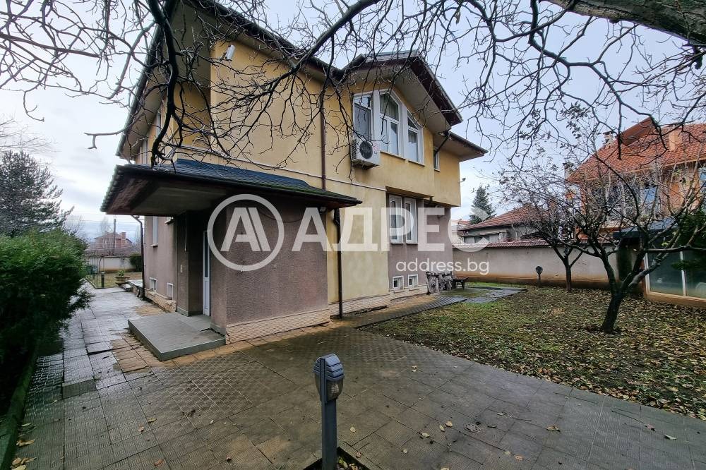 Продава КЪЩА, гр. София, Надежда 1, снимка 2 - Къщи - 54200970