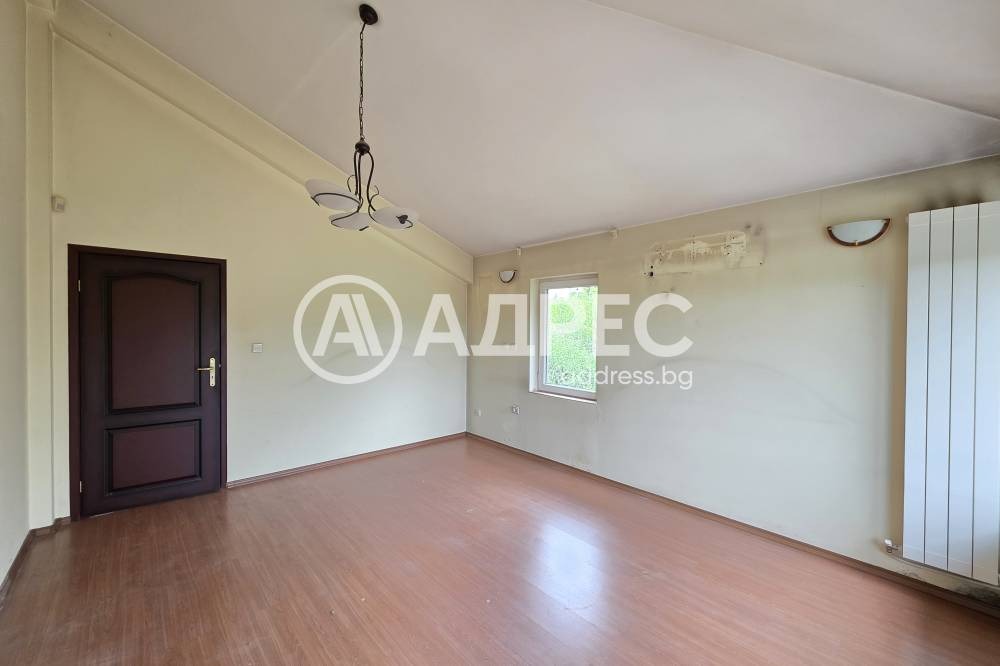 Продава КЪЩА, гр. София, Надежда 1, снимка 13 - Къщи - 54200970
