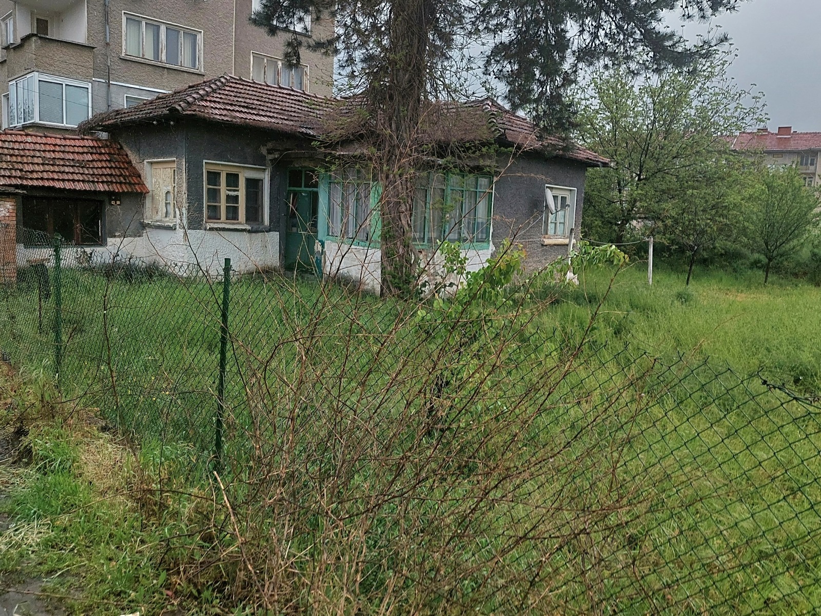 Продава КЪЩА, гр. Полски Тръмбеш, област Велико Търново, снимка 2 - Къщи - 54413370