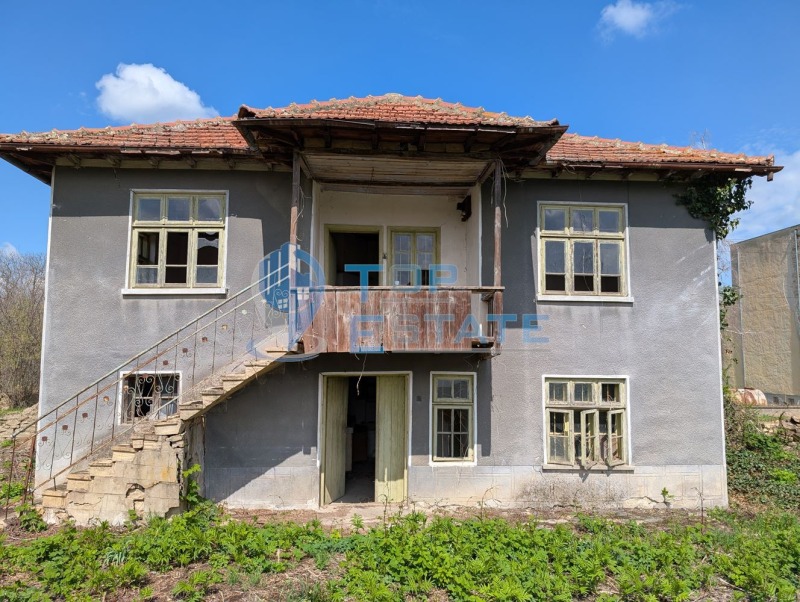 Продава КЪЩА в област Велико Търново, с. Иванча - 100 кв.м / 42 000 € » 82 144.86 лв., ТОП ЕСТЕЙТ