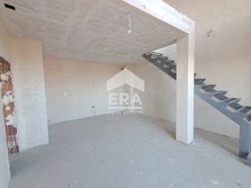 3 bedroom Vinitsa, Varna 4