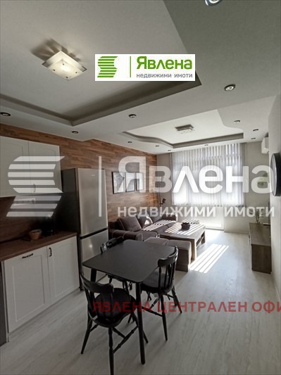 Продава 3-СТАЕН, гр. София, Център, снимка 1 - Aпартаменти - 48501966