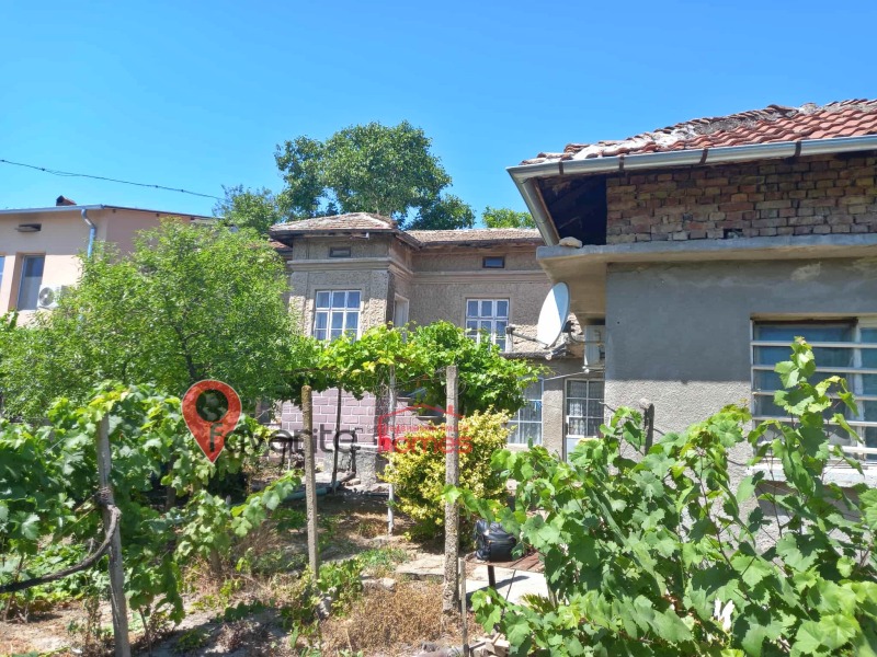 Til salg  Hus Shumen , Divdyadovo , 140 kvm | 52019126 - billede [2]