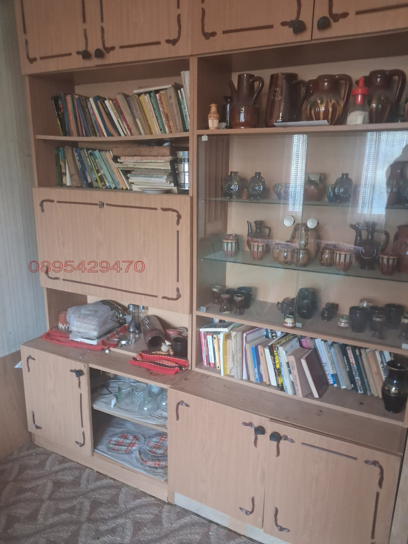 Продава ВИЛА, с. Филиповци, област Перник, снимка 4 - Вили - 53593078