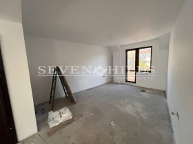 2 slaapkamers Mladezjki Chalm, Plovdiv 1