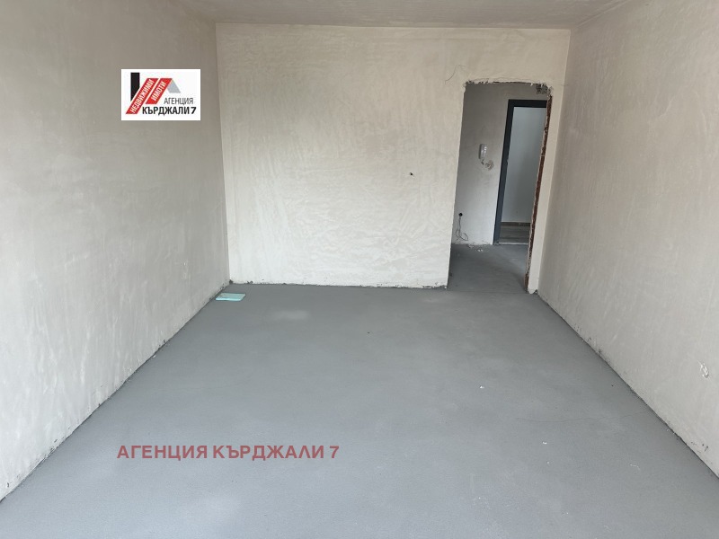 Προς πώληση  1 υπνοδωμάτιο Καρδζαλη , Βαζροζδεντση , 82 τ.μ | 41763928