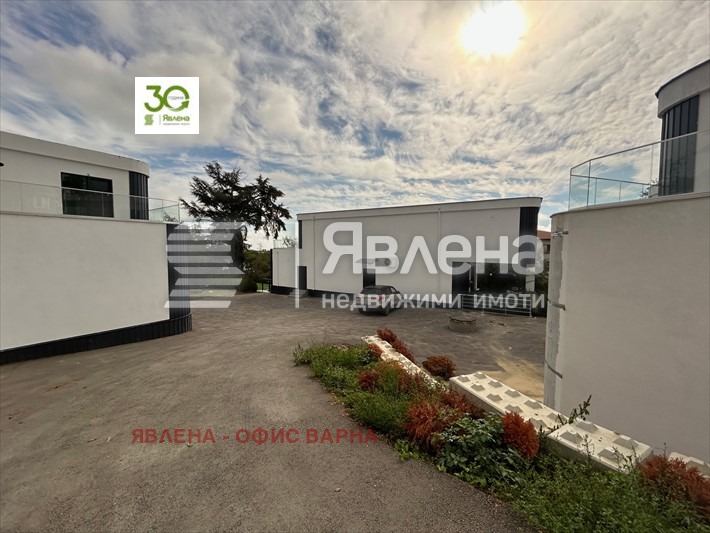 Продава 3-СТАЕН, гр. Варна, м-т Долна Трака, снимка 1 - Aпартаменти - 48020561