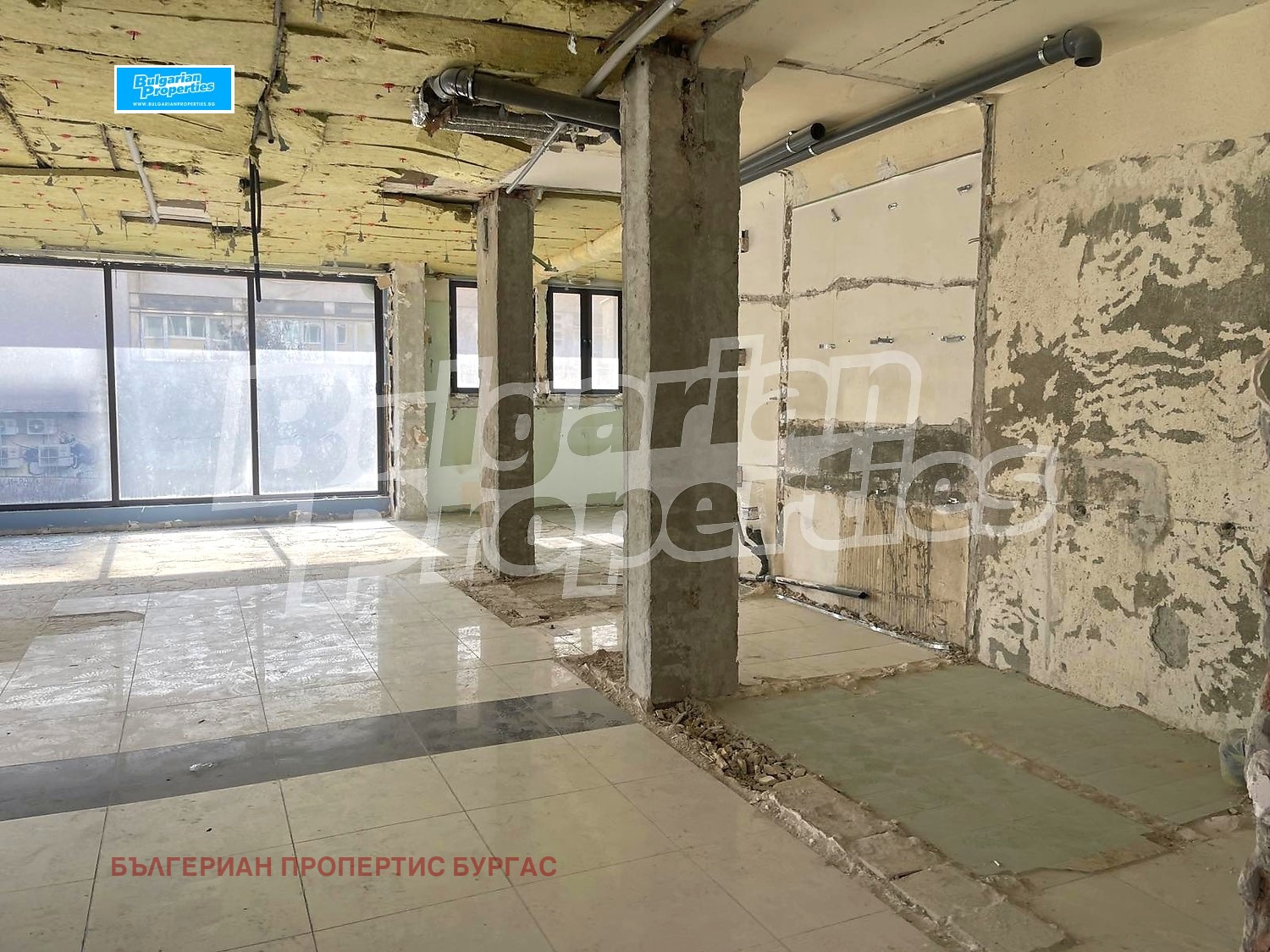 Продава ЗАВЕДЕНИЕ, гр. Бургас, Център, снимка 2 - Заведения - 53023201