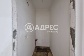 3-стаен град София, Сухата река 15