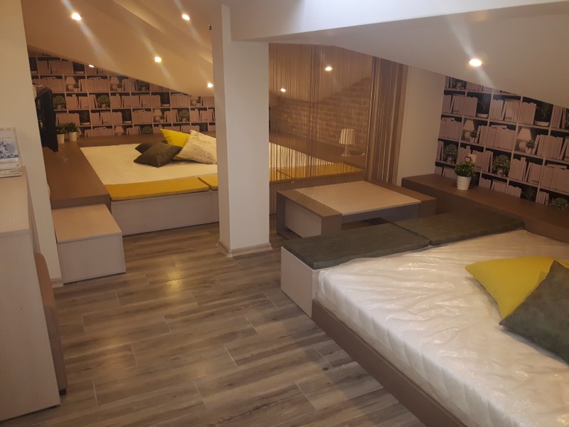 Продава МНОГОСТАЕН, гр. Русе, Родина 1, снимка 8 - Апартаменти - 52779207