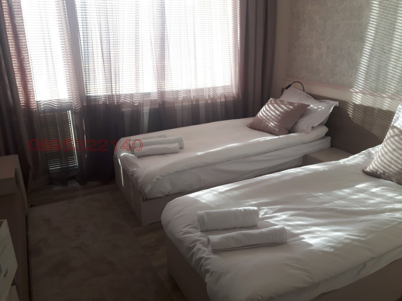 Продава МНОГОСТАЕН, гр. Русе, Родина 1, снимка 14 - Апартаменти - 52779207