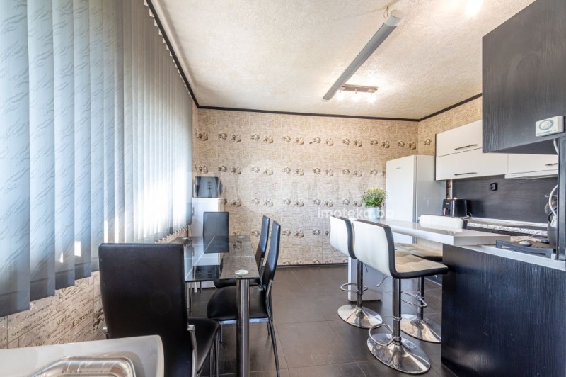 Na prodej  Dům Varna , Vladislav Varnenčik 1 , 200 m2 | 42971630 - obraz [12]