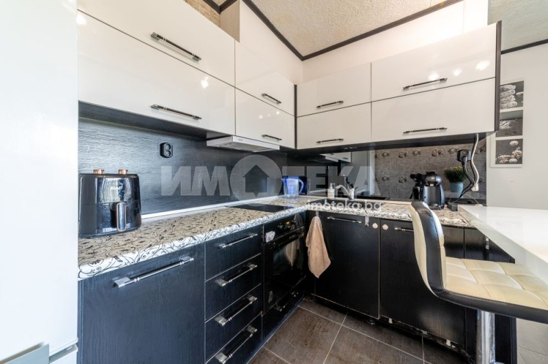 Продава КЪЩА, град Варна, Владислав Варненчик 1 • 270000 € • 33563510 — Holmes.bg