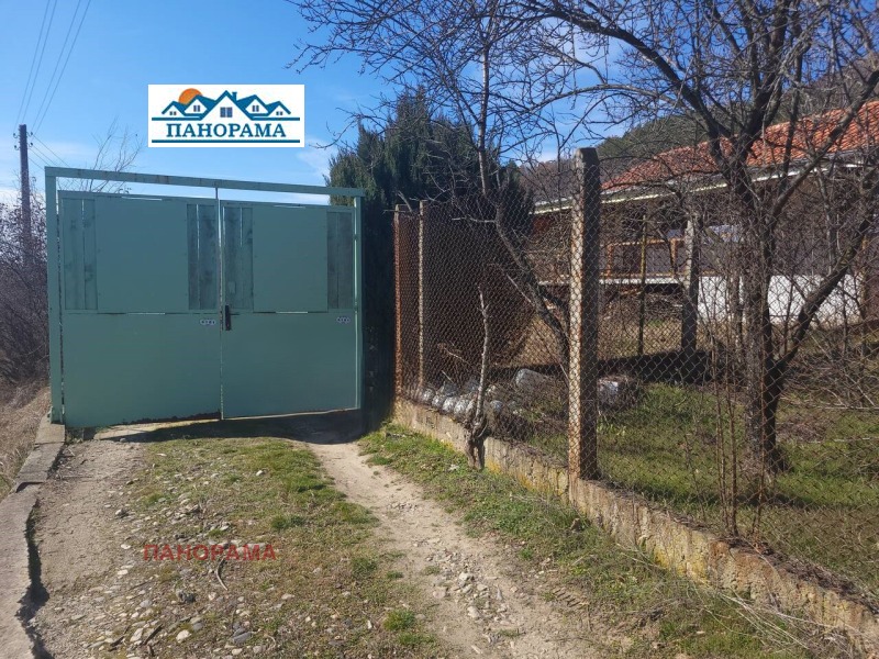Продава КЪЩА, с. Песнопой, област Пловдив, снимка 2 - Къщи - 52661070