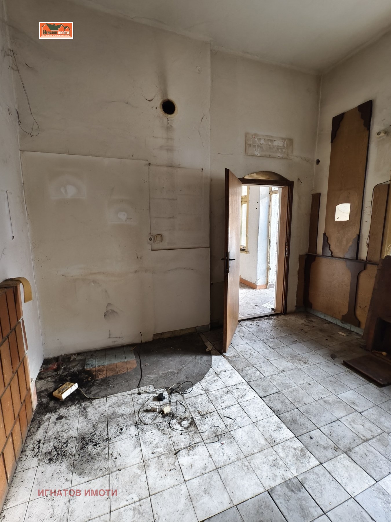 Продава 2-СТАЕН, гр. Пазарджик, Идеален център, снимка 2 - Апартаменти - 54040749