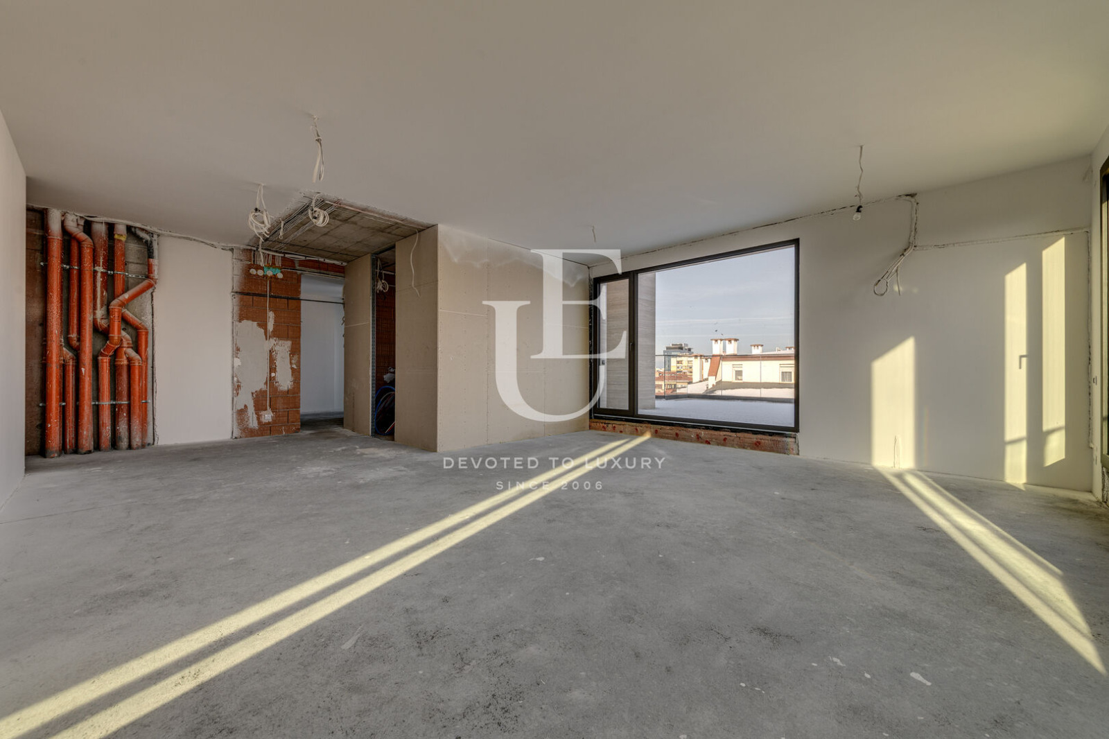 Продава МНОГОСТАЕН, гр. София, Изток, снимка 3 - Апартаменти - 54731799