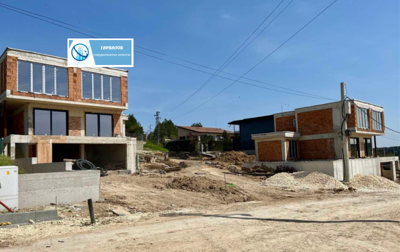 Продава КЪЩА в област Русе, с. Николово - 310 кв.м / 558 000 € » 1 091 353.14 лв., Гарвалов