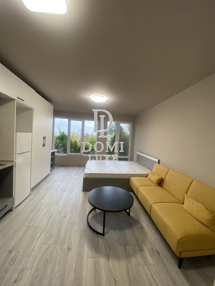 Myytävänä  Studio Varna , m-t Dolna Traka , 40 neliömetriä | 67939216