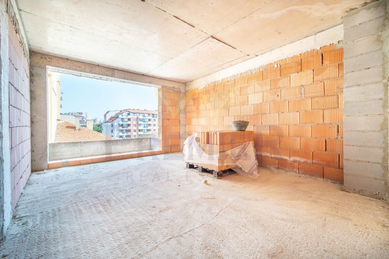 Продава 1-СТАЕН, гр. Варна, ХЕИ, снимка 2 - Апартаменти - 52635615