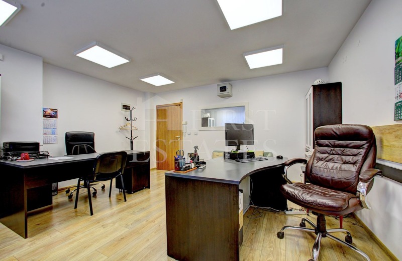 Eladó  Hivatal Sofia , Centar , 120 négyzetméter | 93786147 - kép [10]