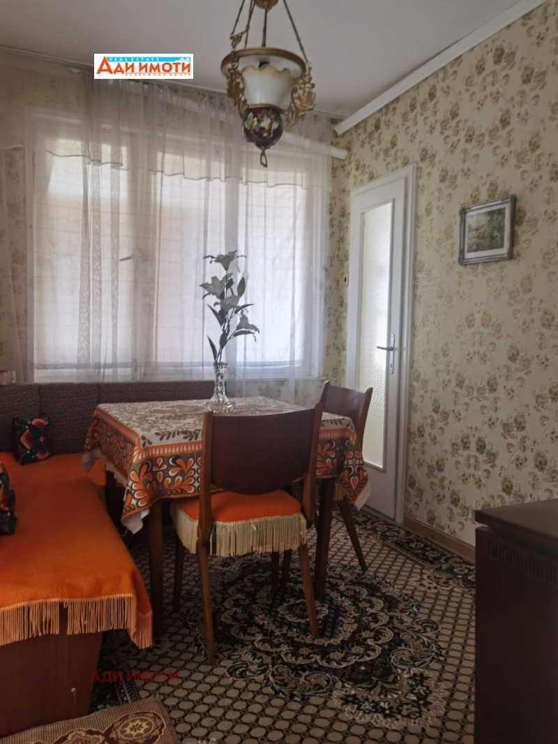 Продава  Етаж от къща област Пловдив , гр. Карлово , 143 кв.м | 60364409 - изображение [8]