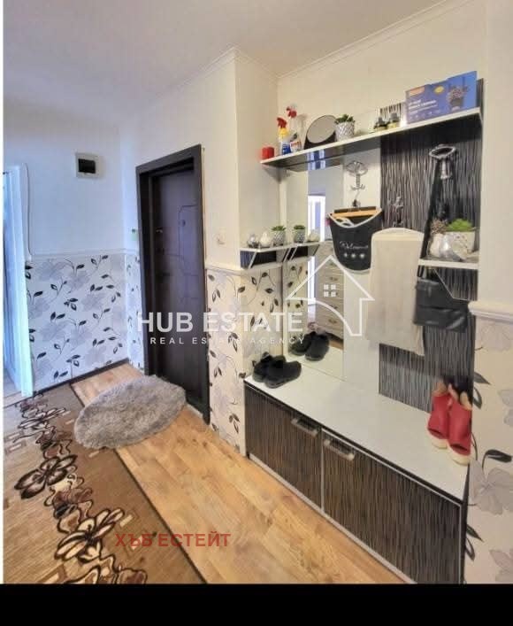 Продава ЕТАЖ ОТ КЪЩА, гр. Добрич, Христо Ботев, снимка 3 - Етаж от къща - 55804656