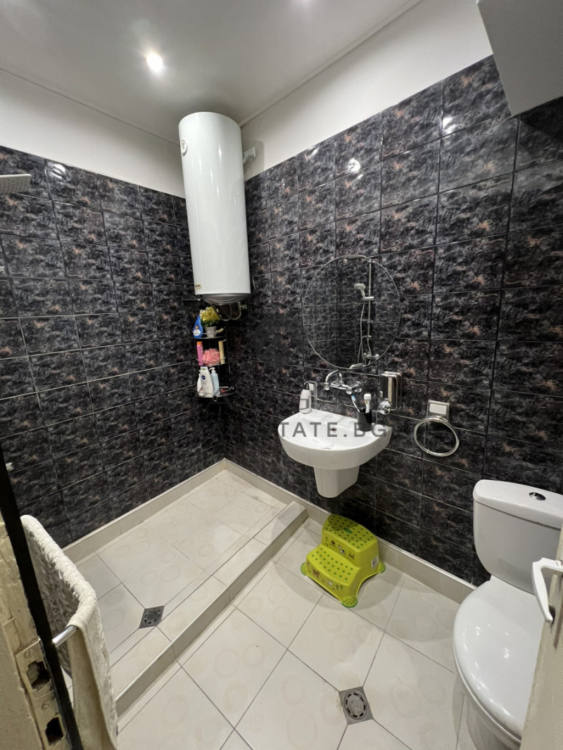 De vânzare  2 dormitoare Plovdiv , Țentralna gara , 100 mp | 47040296 - imagine [9]