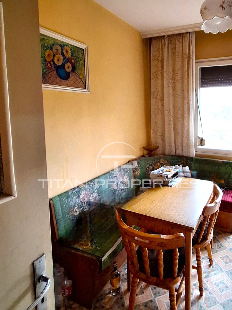 Продава 3-СТАЕН, гр. Пловдив, Център, снимка 3 - Апартаменти - 52377015