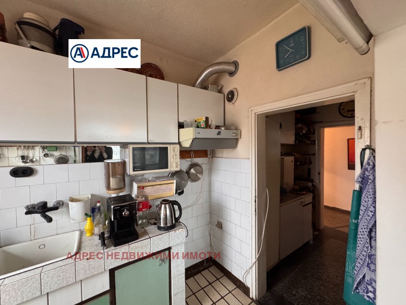 Продава МНОГОСТАЕН, гр. Стара Загора, Център, снимка 8 - Апартаменти - 52398227