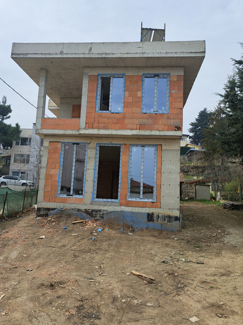 Till salu  Hus Varna , m-t Alen mak , 270 kvm | 68986368 - bild [16]