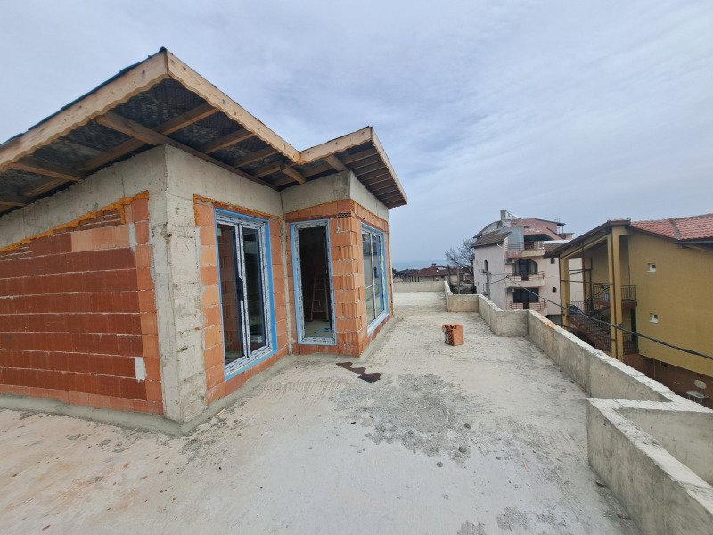 Till salu  Hus Varna , m-t Alen mak , 270 kvm | 68986368 - bild [7]