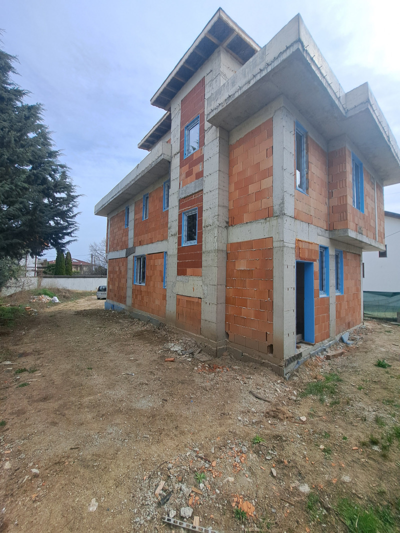 Till salu  Hus Varna , m-t Alen mak , 270 kvm | 68986368 - bild [17]