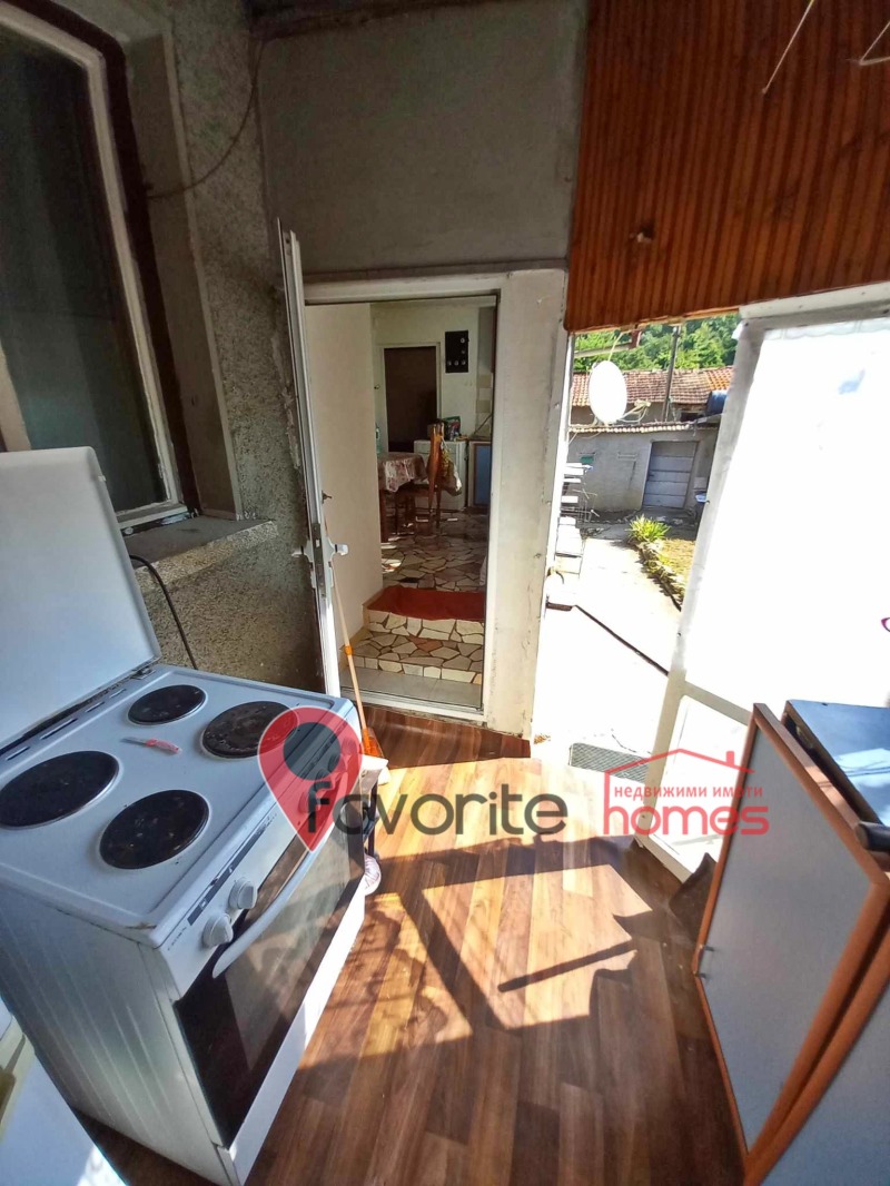 Продава  Къща област Шумен , с. Овчарово , 150 кв.м | 62466435 - изображение [7]