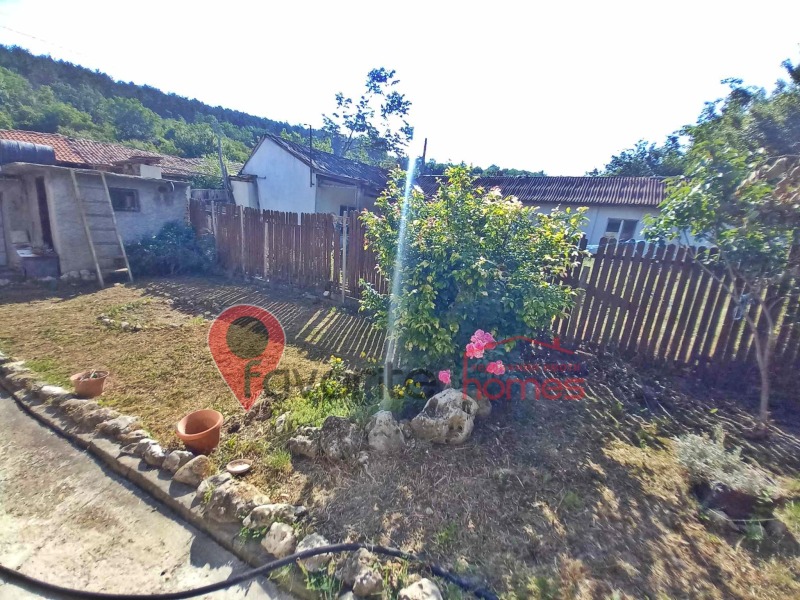 Продава  Къща област Шумен , с. Овчарово , 150 кв.м | 62466435 - изображение [16]