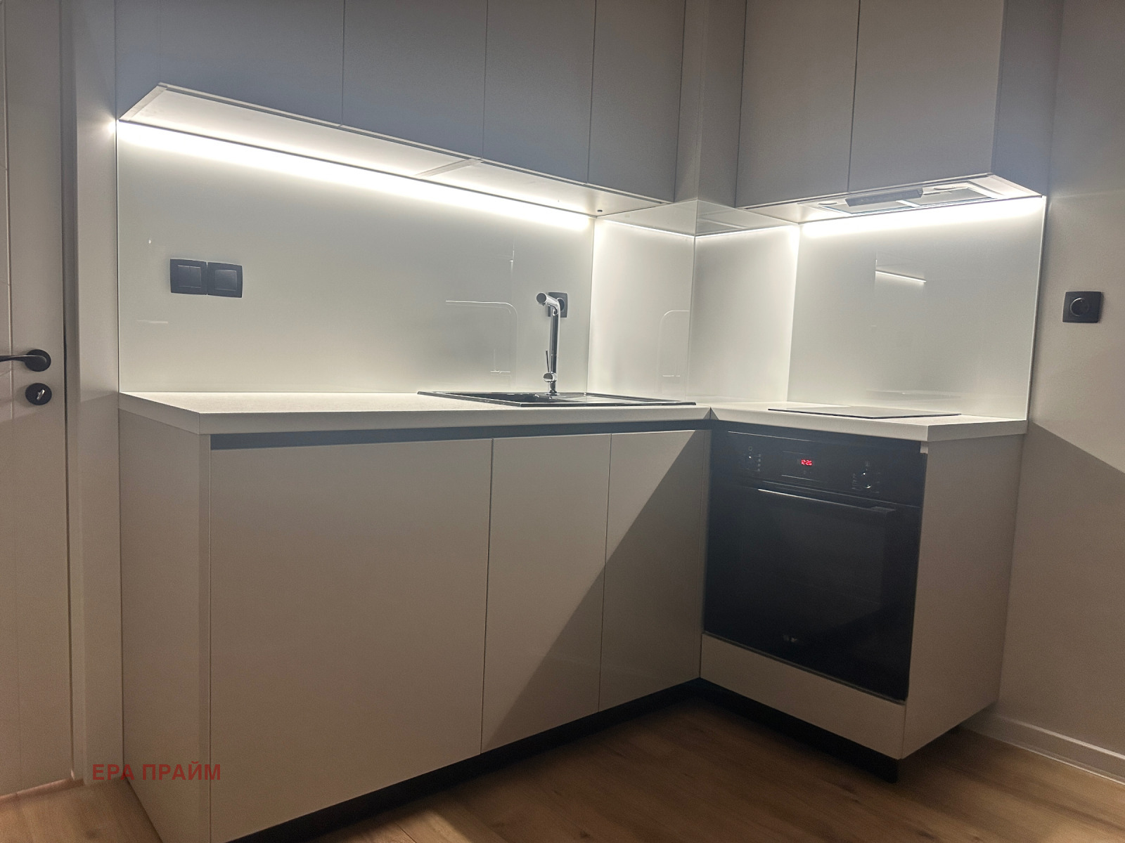 Продава 1-СТАЕН, гр. Варна, Център, снимка 9 - Апартаменти - 53715839