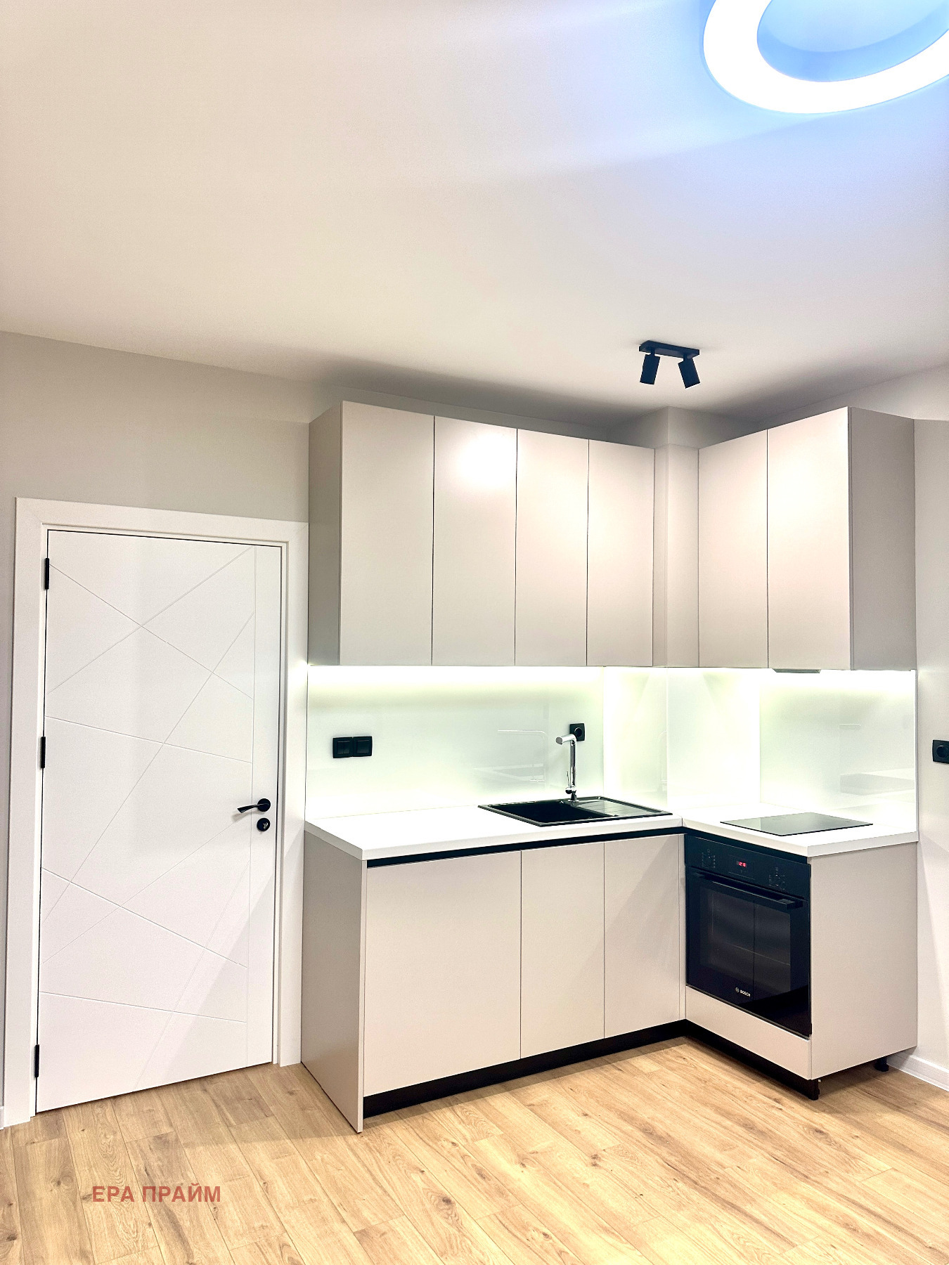 Продава 1-СТАЕН, гр. Варна, Център