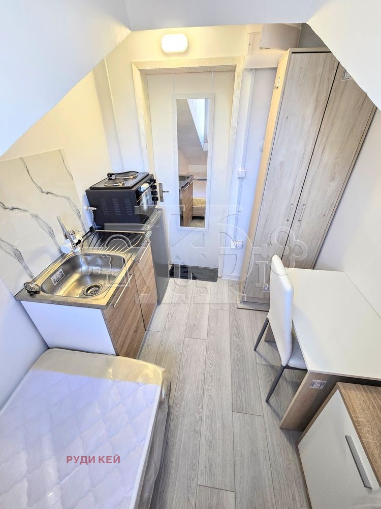 Продава 1-СТАЕН, гр. Варна, Колхозен пазар, снимка 6 - Апартаменти - 52813427