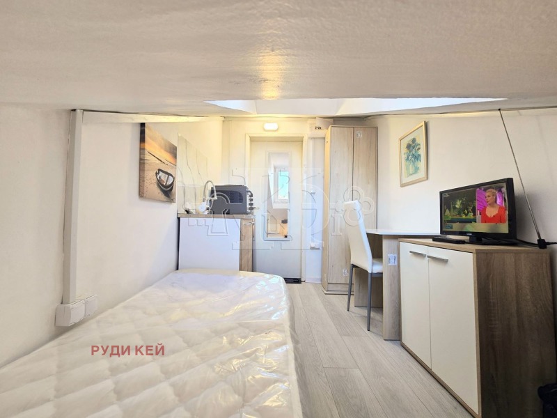 Продава 1-СТАЕН, гр. Варна, Колхозен пазар, снимка 8 - Апартаменти - 52813427