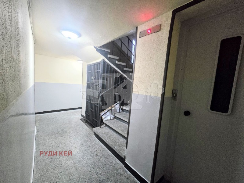 Продава 1-СТАЕН, гр. Варна, Колхозен пазар, снимка 12 - Апартаменти - 52813427